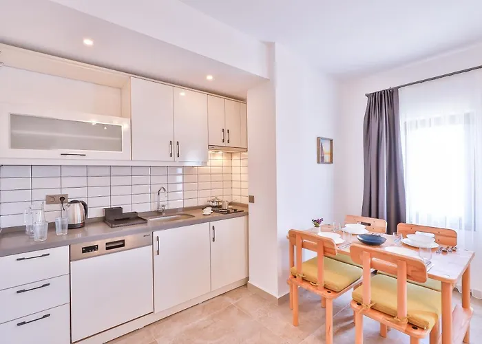 Thomas Aparthotel 4*