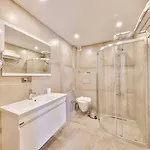 Thomas Aparthotel 4*